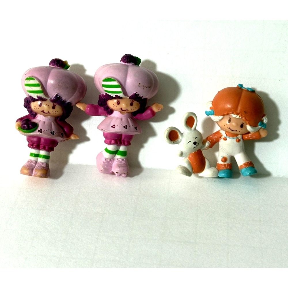 (3) 1980's Strawberry Shortcake Mini Figures